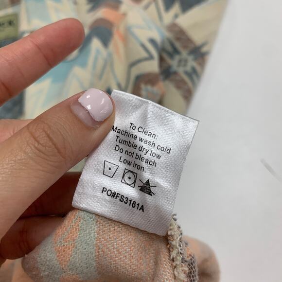 Outback Shirt Womens S Small Sand Brianna Aztec Flannel Pearl Snap Button Top - Picture 13 of 16